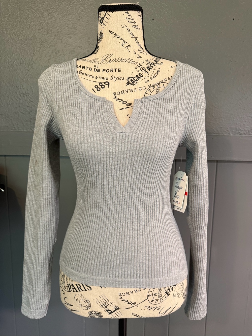 Hippie Rose Ribbed V-Notch Long-Sleeve Sweater - Light Gray